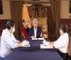 ECUADOR: TRASLADANDO LA CRISIS A TRABAJADORES Y CLASE MEDIA